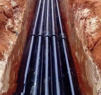 電纜線路與鐵路、公路及排水溝穿插處有無(wú)缺點(diǎn)